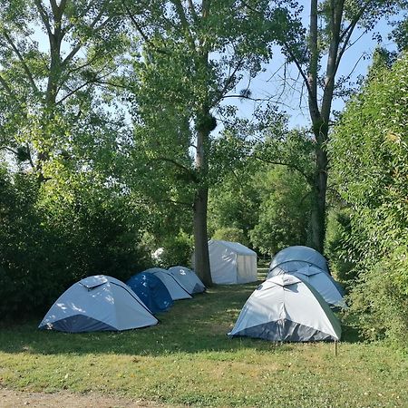 Hotel Terres De France - Moncontour Active Park Esterno foto