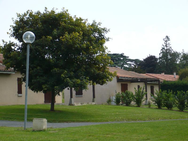 Hotel Terres De France - Moncontour Active Park Esterno foto